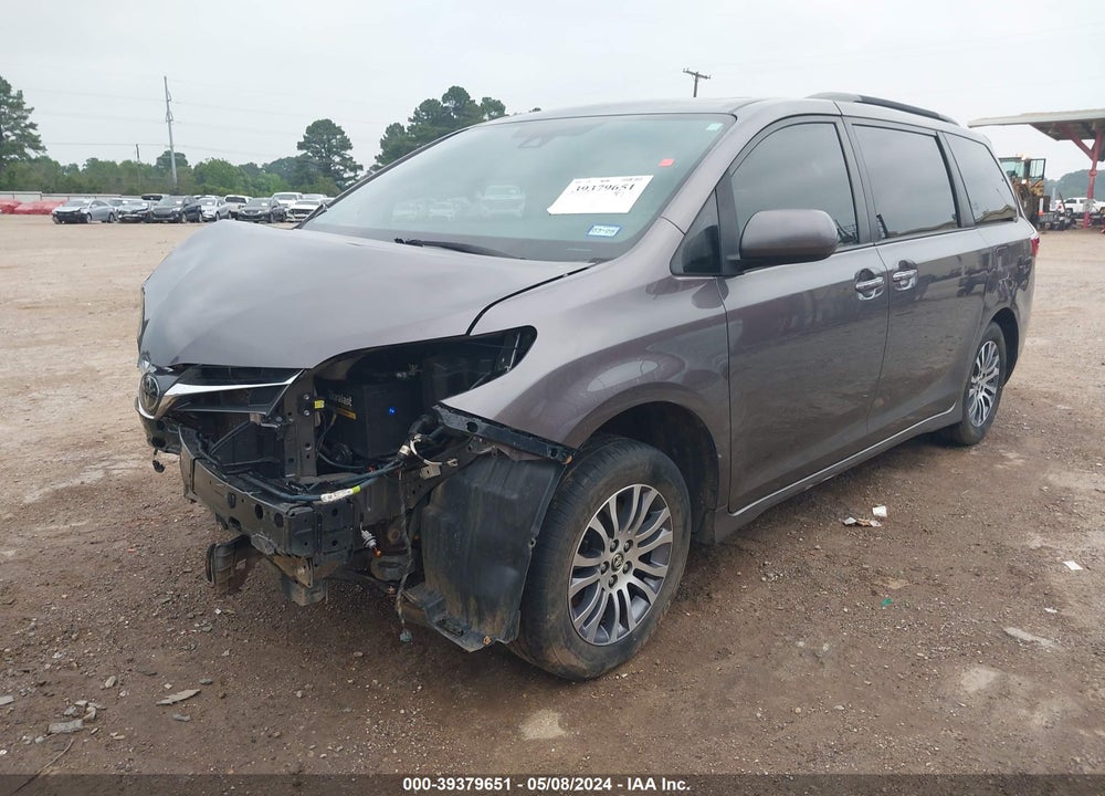 2019 TOYOTA SIENNA XLE 8 PASSENGER VIN: 5TDYZ3DC4KS994215