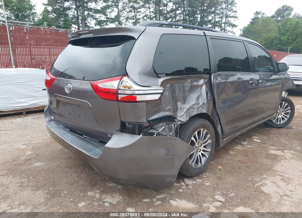 2019 TOYOTA SIENNA XLE 8 PASSENGER VIN: 5TDYZ3DC4KS994215
