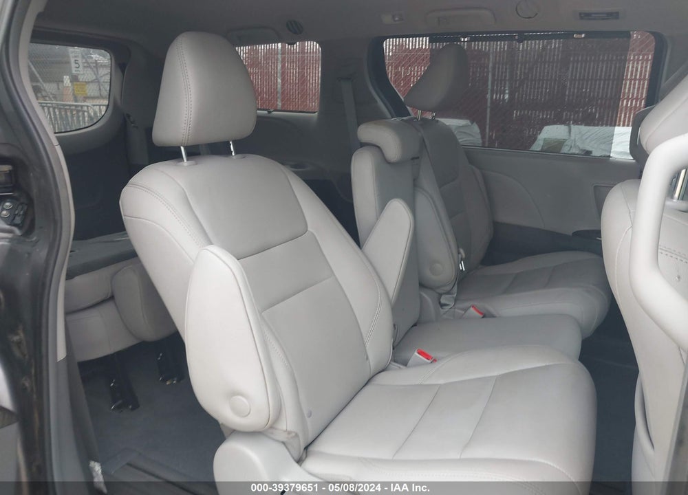 2019 TOYOTA SIENNA XLE 8 PASSENGER VIN: 5TDYZ3DC4KS994215