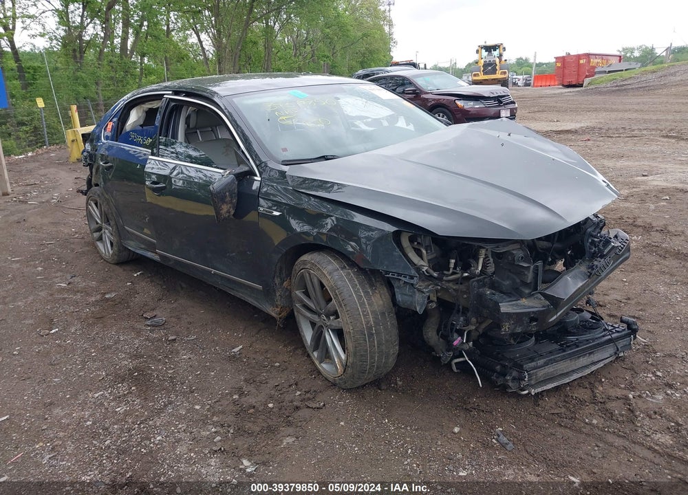 2017 VOLKSWAGEN PASSAT 1.8T R-LINE VIN: 1VWDT7A37HC055451