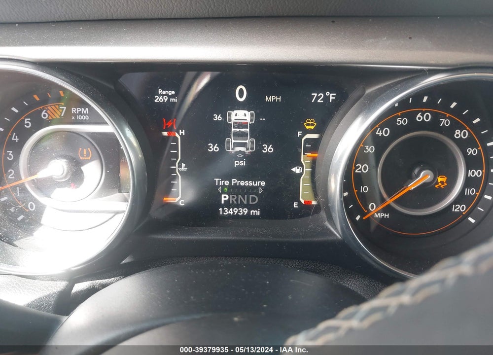 2019 JEEP WRANGLER UNLIMITED SAHARA 4X4 VIN: 1C4HJXEN1KW590142