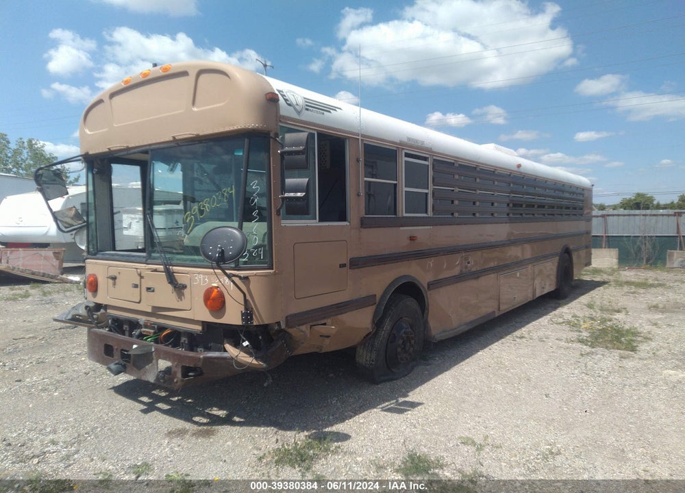 2013 IC CORPORATION 3000 RE VIN: 4DRBXAAR0DB358096