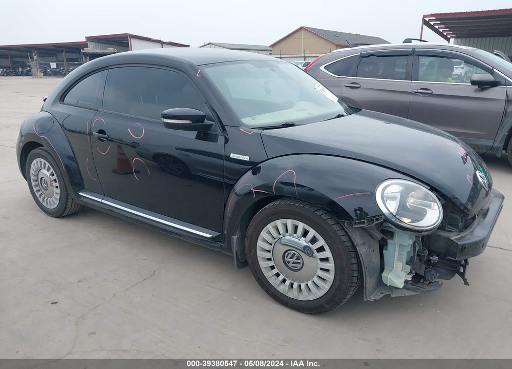 2013 VOLKSWAGEN BEETLE 2.5L VIN: 3VWJX7AT8DM666752