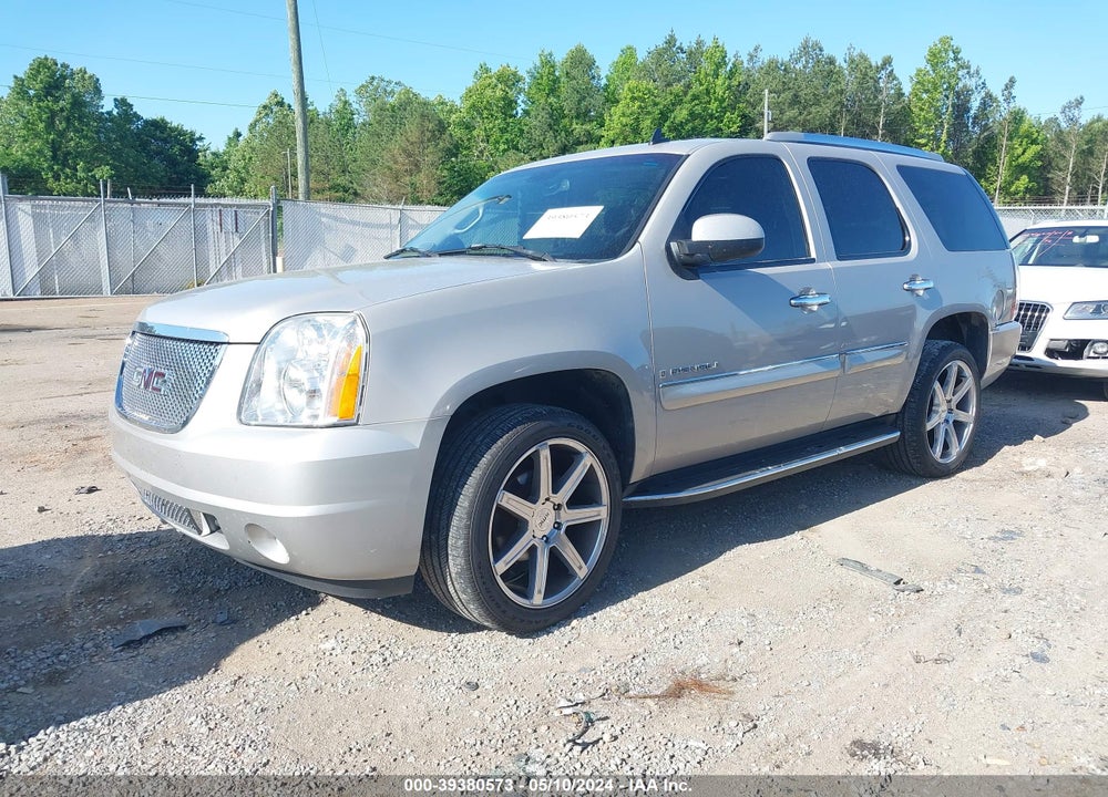 2007 GMC YUKON DENALI VIN: 1GKFK63837J306319