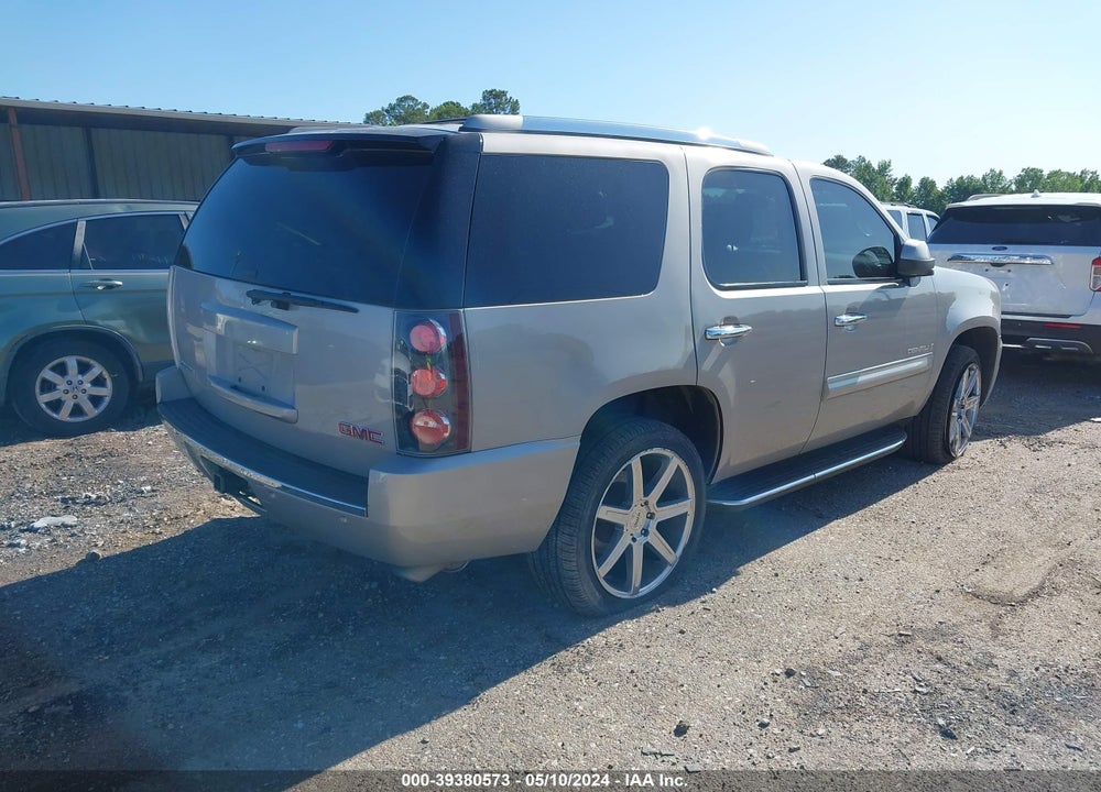 2007 GMC YUKON DENALI VIN: 1GKFK63837J306319