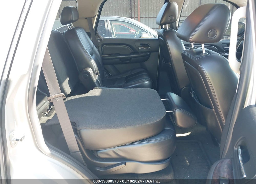 2007 GMC YUKON DENALI VIN: 1GKFK63837J306319