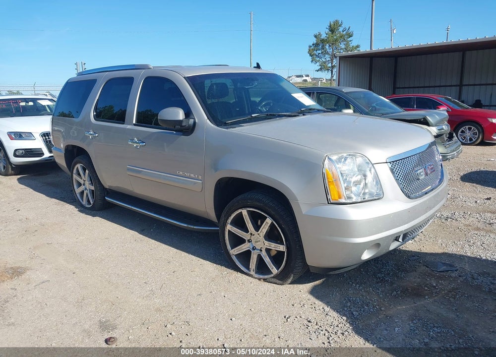 2007 GMC YUKON DENALI VIN: 1GKFK63837J306319