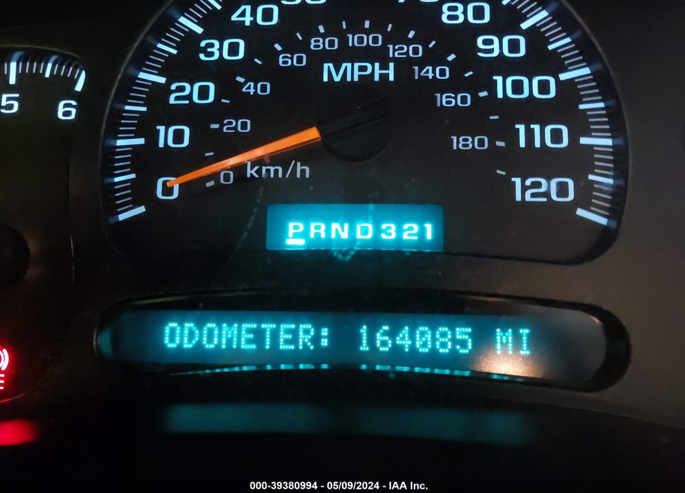 2005 CHEVROLET SUBURBAN 1500 LT VIN: 3GNFK16Z85G225843