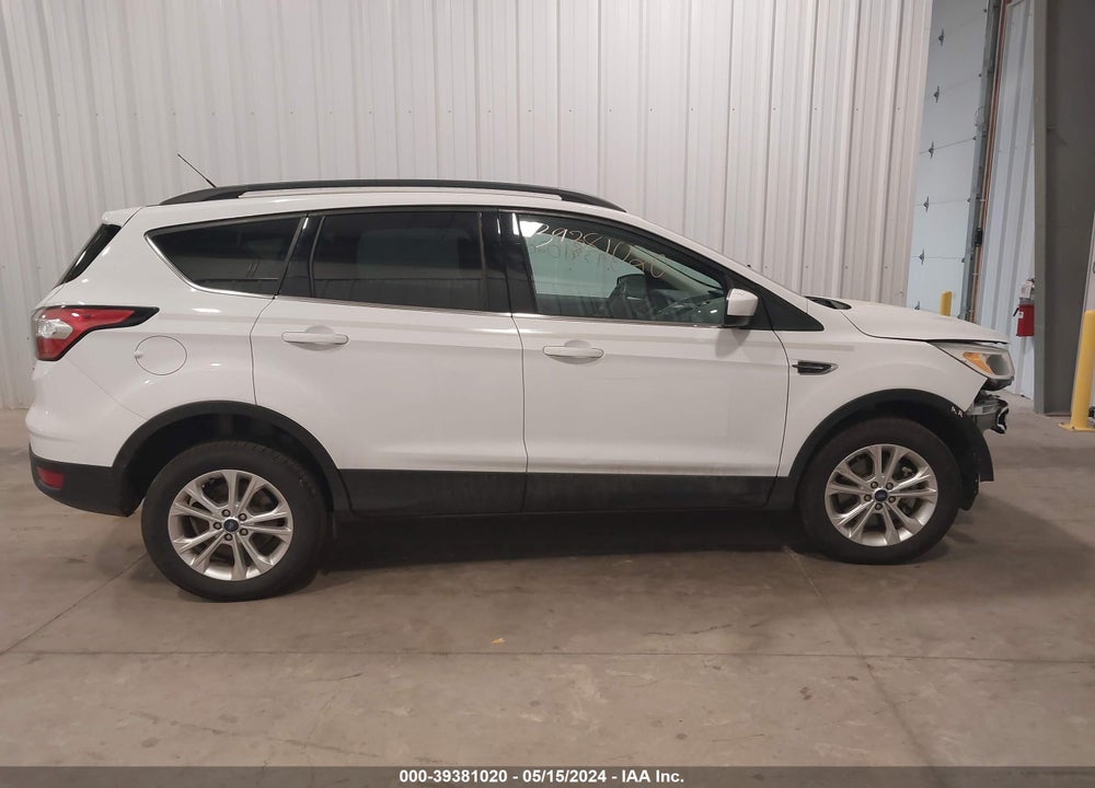 2018 FORD ESCAPE SE VIN: 1FMCU9GDXJUB25723