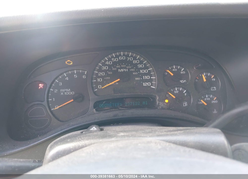 2005 CHEVROLET SILVERADO 1500 Z71 VIN: 2GCEK13T151318636