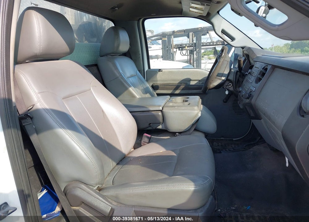 2012 FORD F-550 CHASSIS XL VIN: 1FDUF5HT1CEA61940