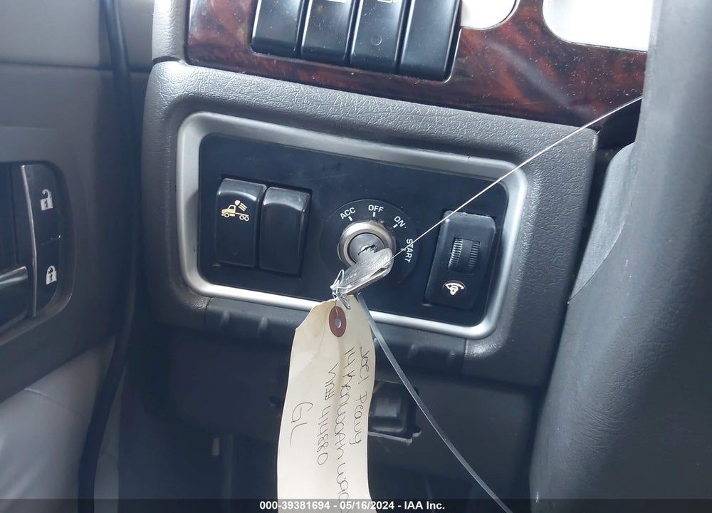 2014 KENWORTH W900 VIN: 1XKWD49X4EJ414880