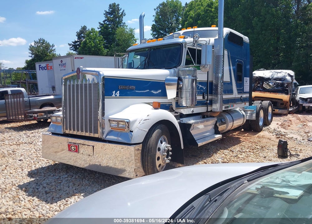 2014 KENWORTH W900 VIN: 1XKWD49X4EJ414880
