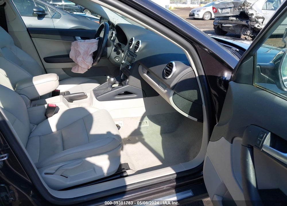 2013 AUDI A3 2.0T PREMIUM VIN: WAUDFAFM4DA011757