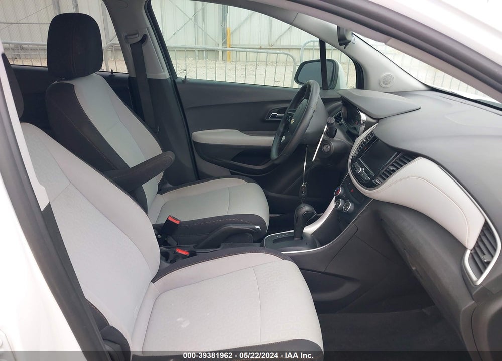 2020 CHEVROLET TRAX FWD LS VIN: 3GNCJKSBXLL330716