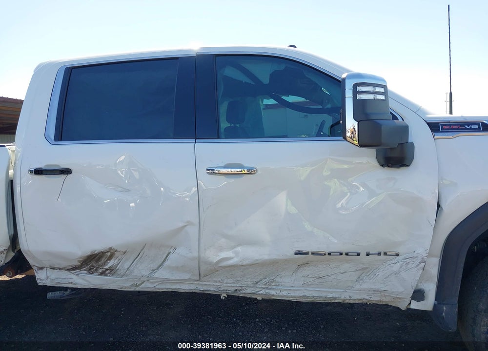2022 GMC SIERRA 2500HD 4WD  STANDARD BED SLT VIN: 1GT49NE71NF268358