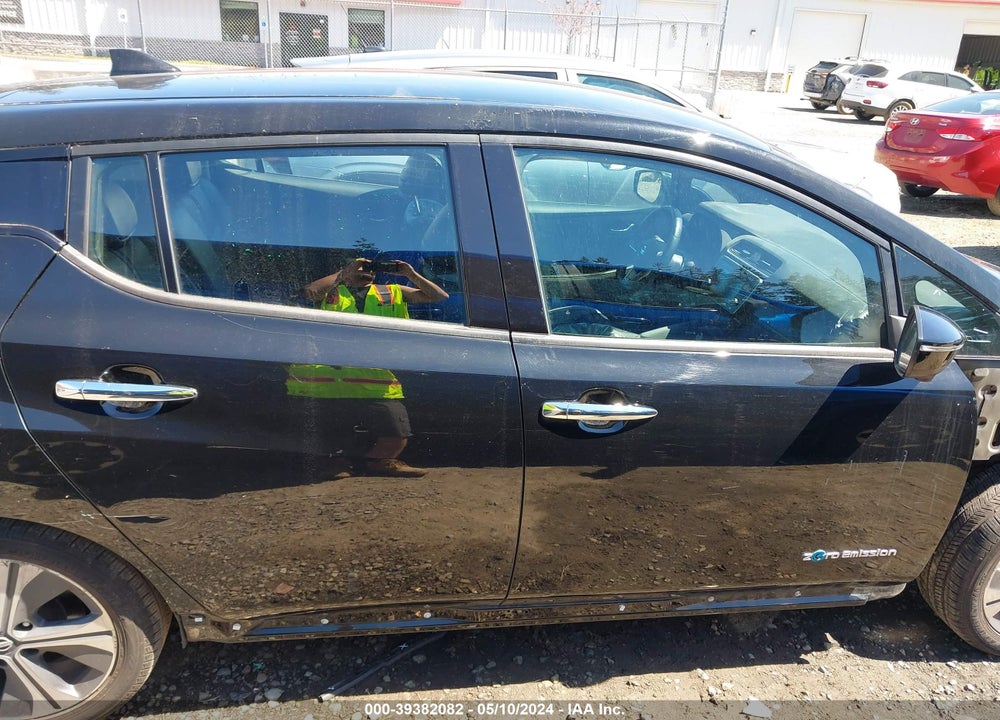 2018 NISSAN LEAF SL VIN: 1N4AZ1CP3JC300243