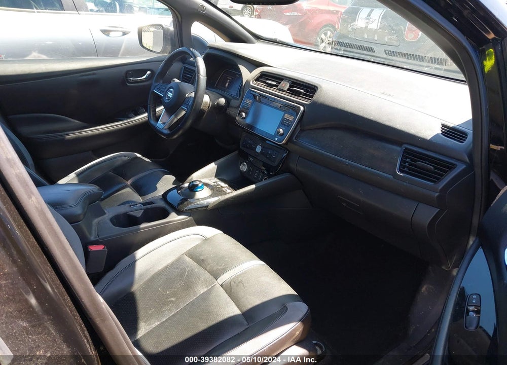 2018 NISSAN LEAF SL VIN: 1N4AZ1CP3JC300243