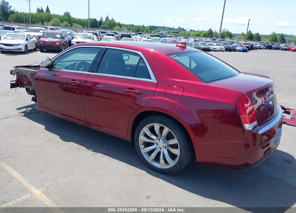 2018 CHRYSLER 300 TOURING VIN: 2C3CCAAG6JH315604