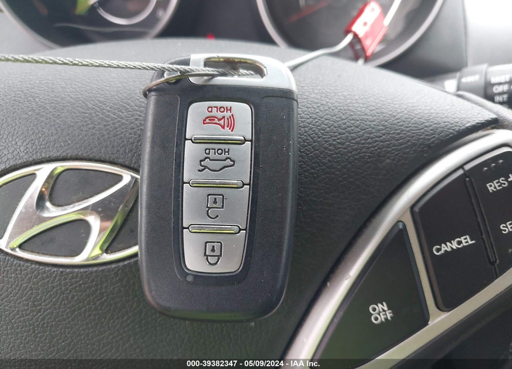 2012 HYUNDAI ELANTRA LIMITED VIN: 5NPDH4AE9CH116817
