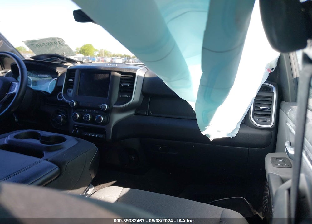 2022 RAM 1500 BIG HORN 4X4 6'4 BOX VIN: 1C6SRFMT6NN239852