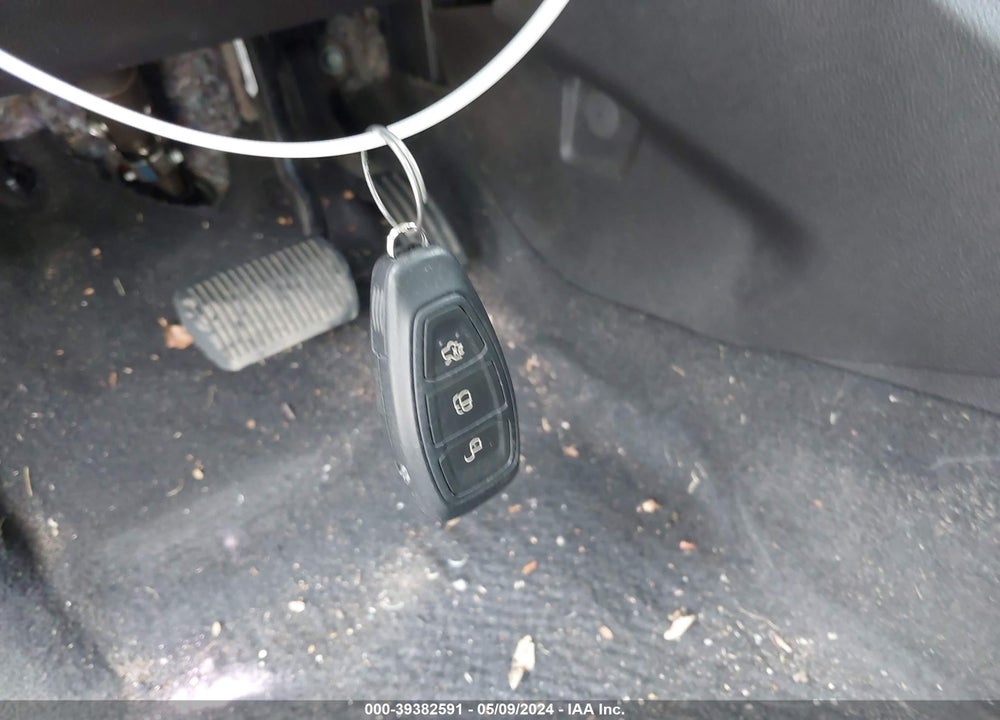 2012 FORD FOCUS TITANIUM VIN: 1FAHP3N23CL409130