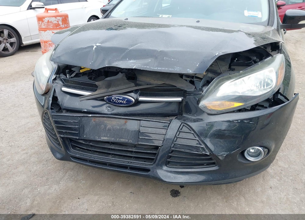 2012 FORD FOCUS TITANIUM VIN: 1FAHP3N23CL409130