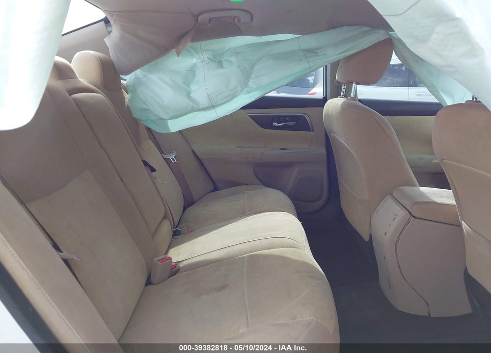 2015 NISSAN ALTIMA VIN: 1N4AL3AP0FC175211