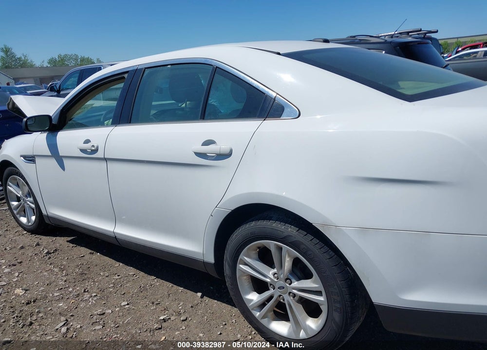 2018 FORD TAURUS VIN: 1FAHP2D86JG125013