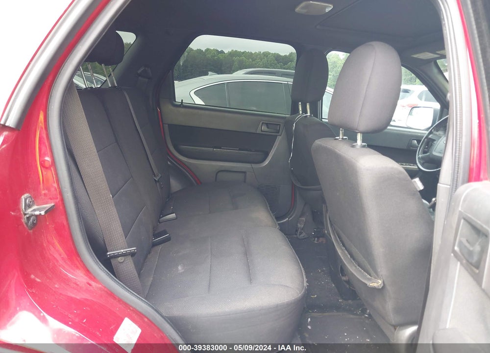 2010 FORD ESCAPE XLT VIN: 1FMCU0D70AKC03223