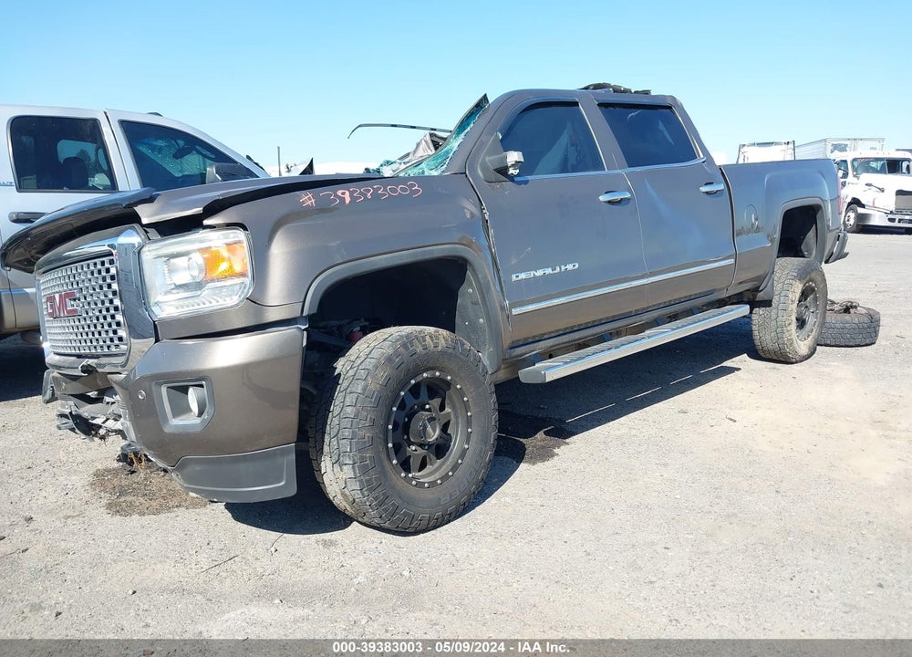 2015 GMC SIERRA 2500HD DENALI VIN: 1GT120E8XFF614900