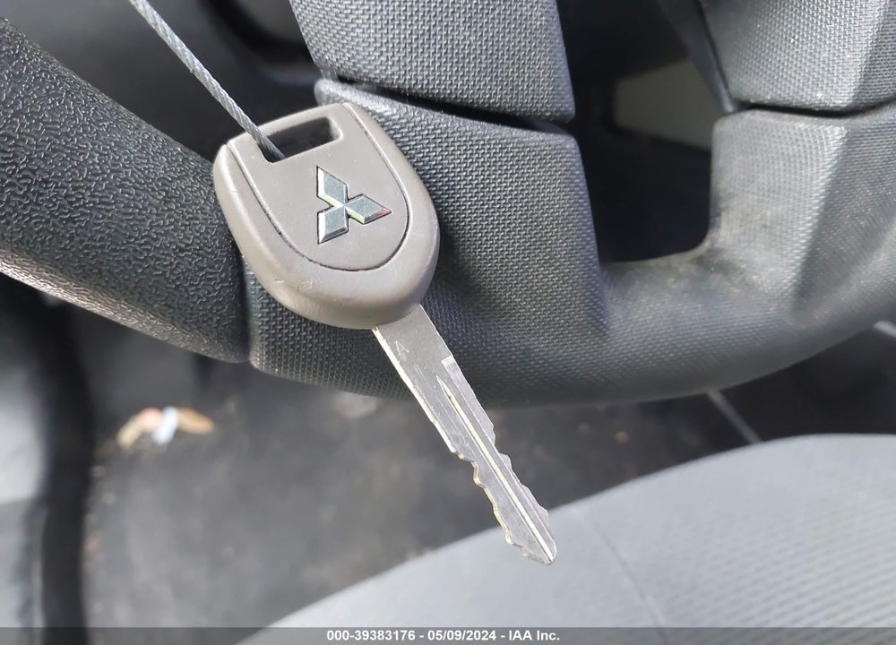 2005 MITSUBISHI ENDEAVOR VIN: 4A4MM21S25E074802