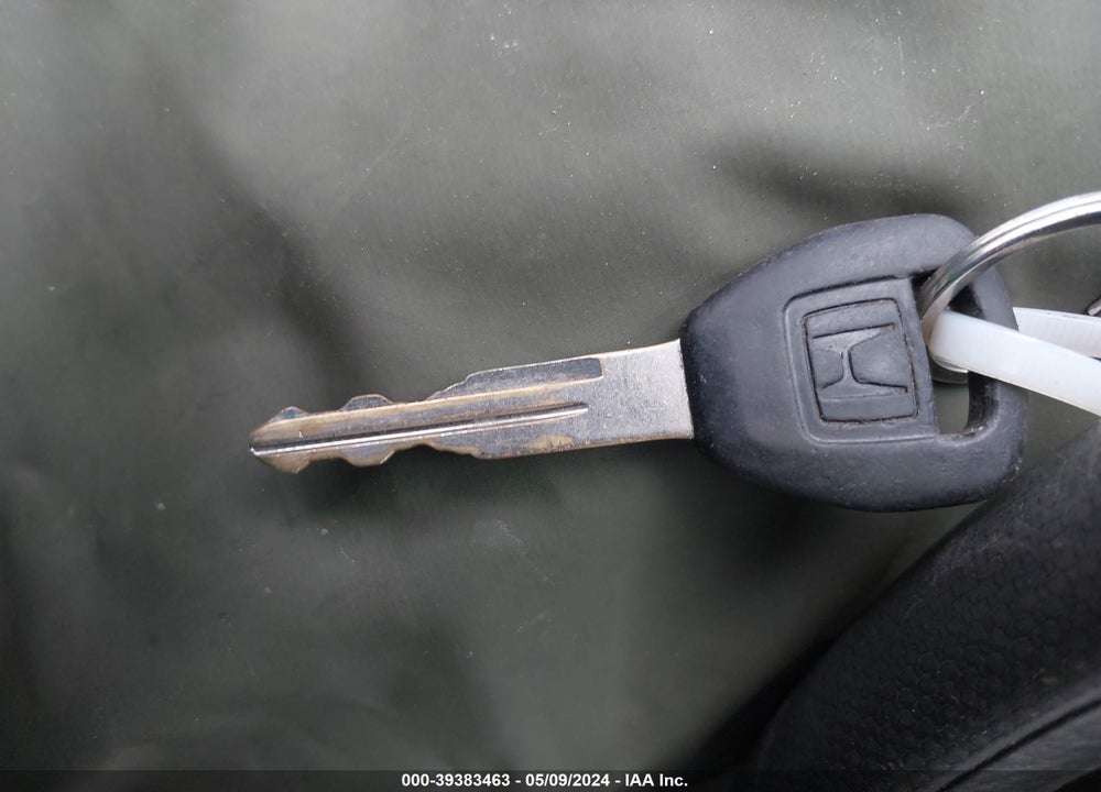 2002 HONDA CIVIC LX VIN: 2HGES16532H572771