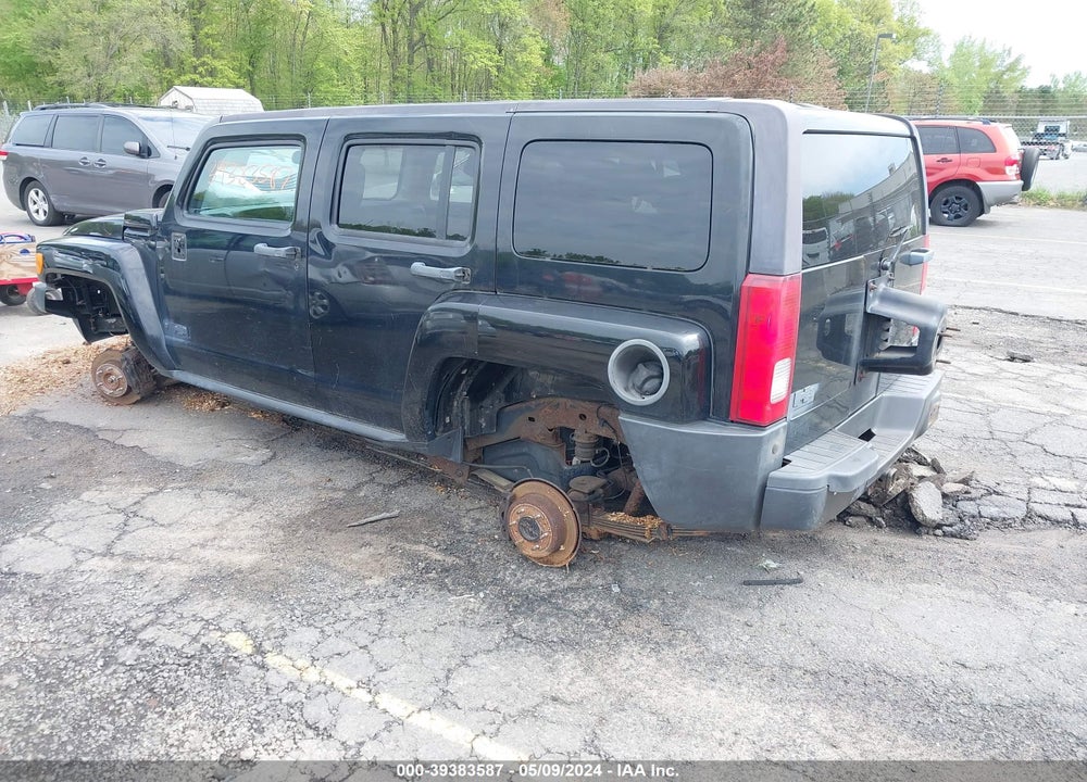 2006 HUMMER H3 SUV VIN: 5GTDN136468104941