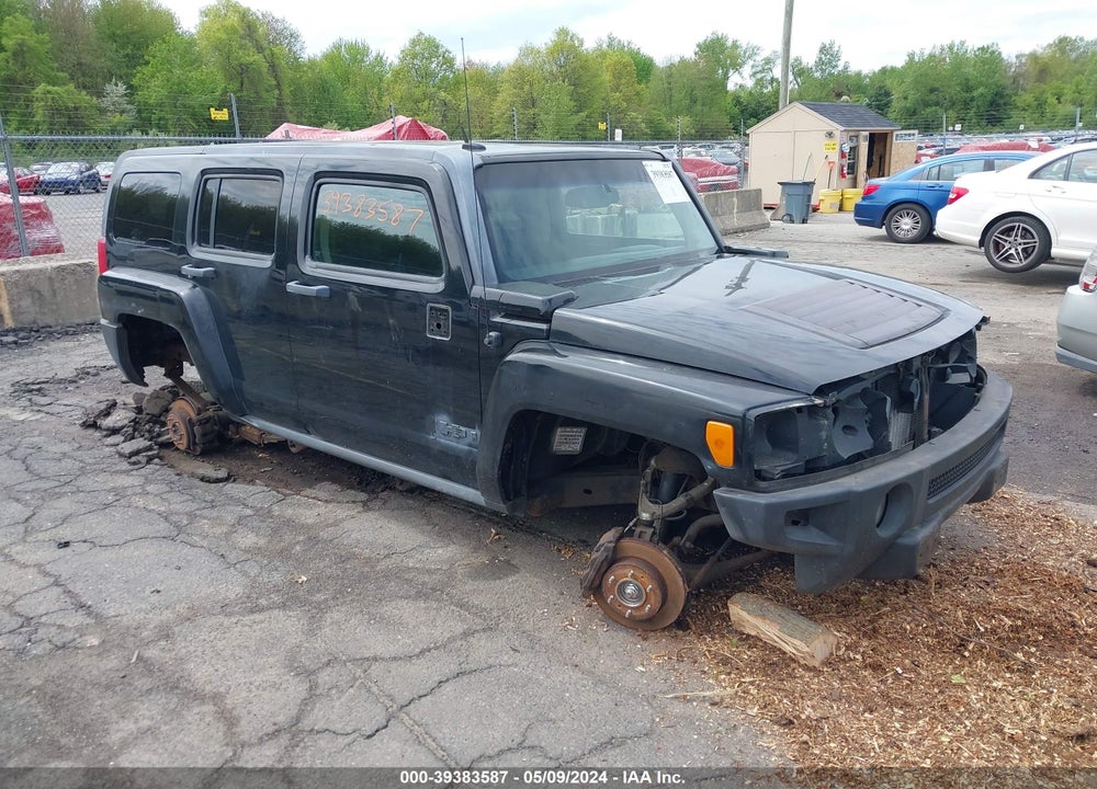2006 HUMMER H3 SUV VIN: 5GTDN136468104941