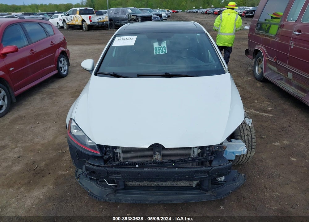 2015 VOLKSWAGEN GOLF GTI 2.0T SE 4-DOOR VIN: 3VW5T7AU4FM079277