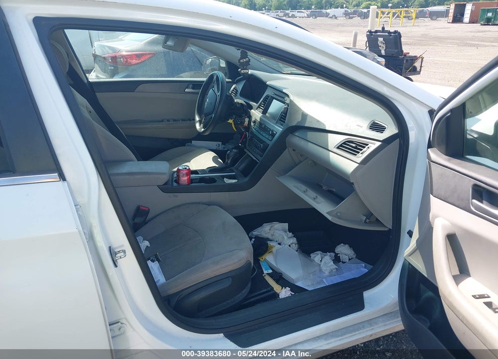 2016 HYUNDAI SONATA SE VIN: 5NPE24AF1GH307569