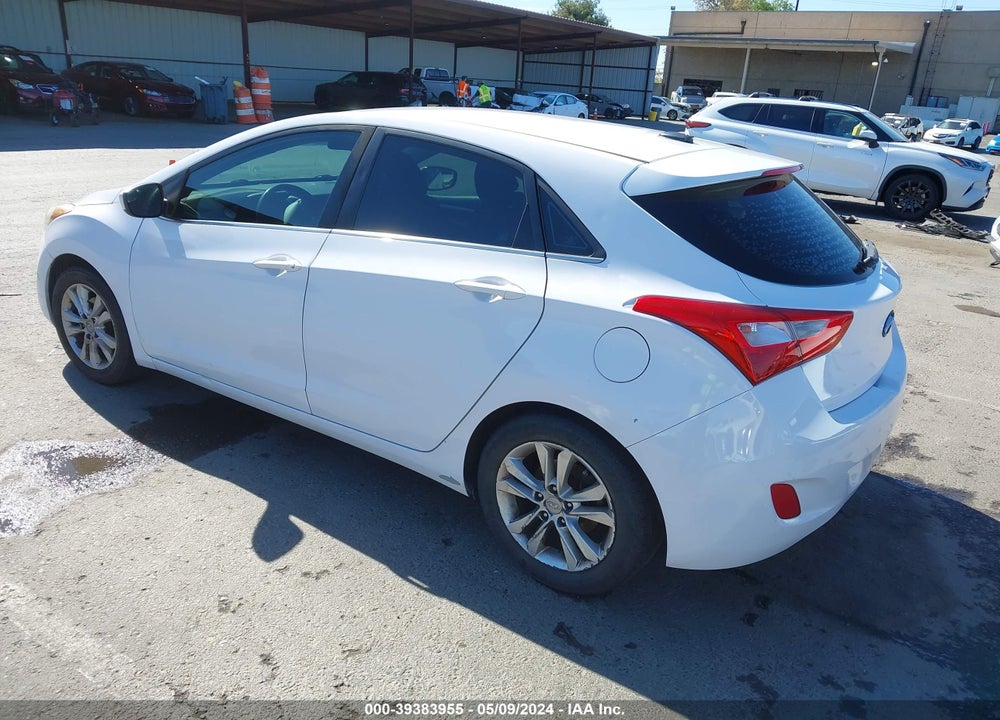 2014 HYUNDAI ELANTRA GT VIN: KMHD35LH4EU185978