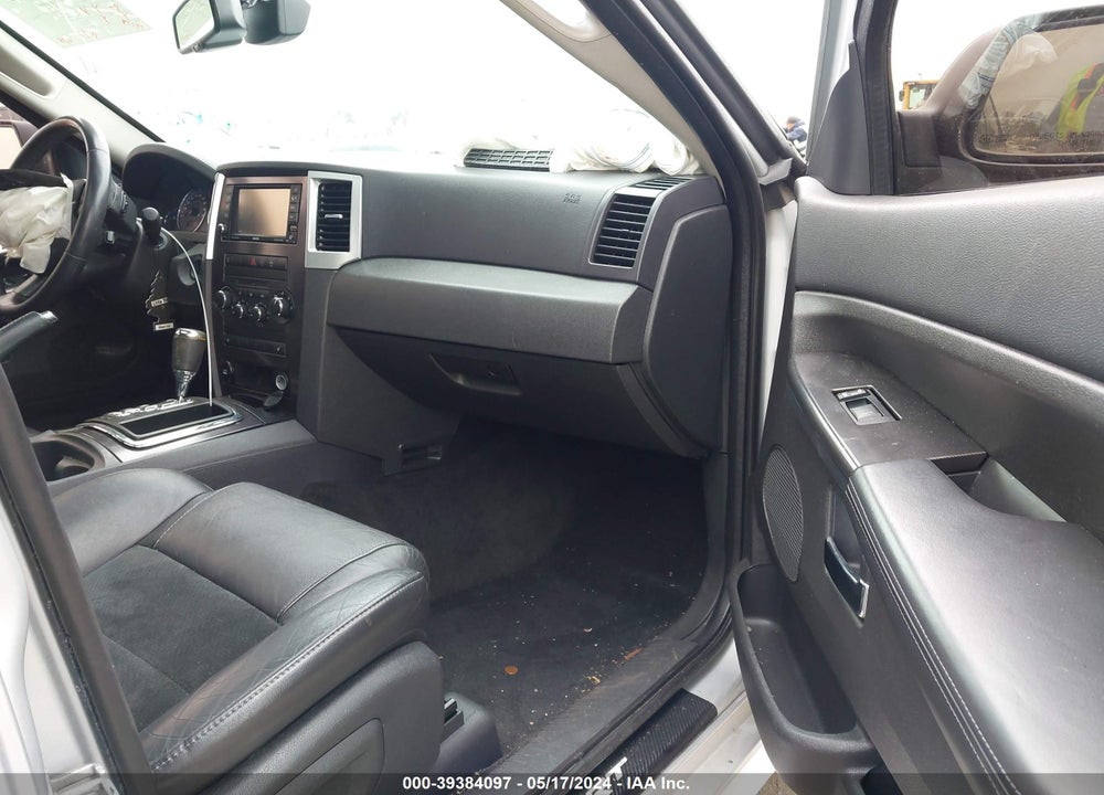 2009 JEEP GRAND CHEROKEE SRT8 VIN: 1J8HR78W29C501941