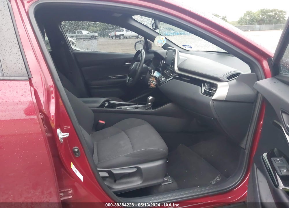 2019 TOYOTA C-HR XLE VIN: NMTKHMBX4KR087516