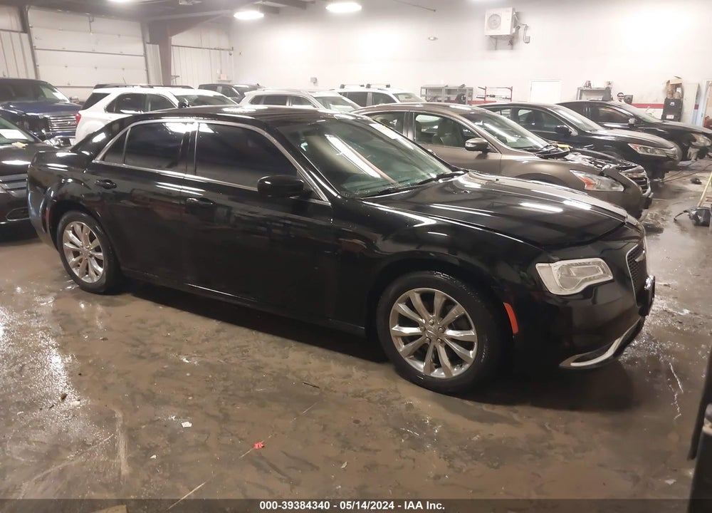 2016 CHRYSLER 300 LIMITED VIN: 2C3CCARG4GH165831