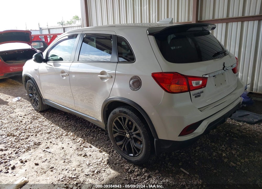 2018 MITSUBISHI OUTLANDER SPORT 2.0 LE VIN: JA4AP3AU6JU005100