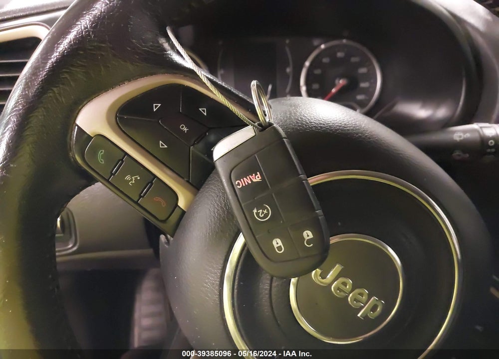2015 JEEP RENEGADE LATITUDE VIN: ZACCJBBT7FPC16704