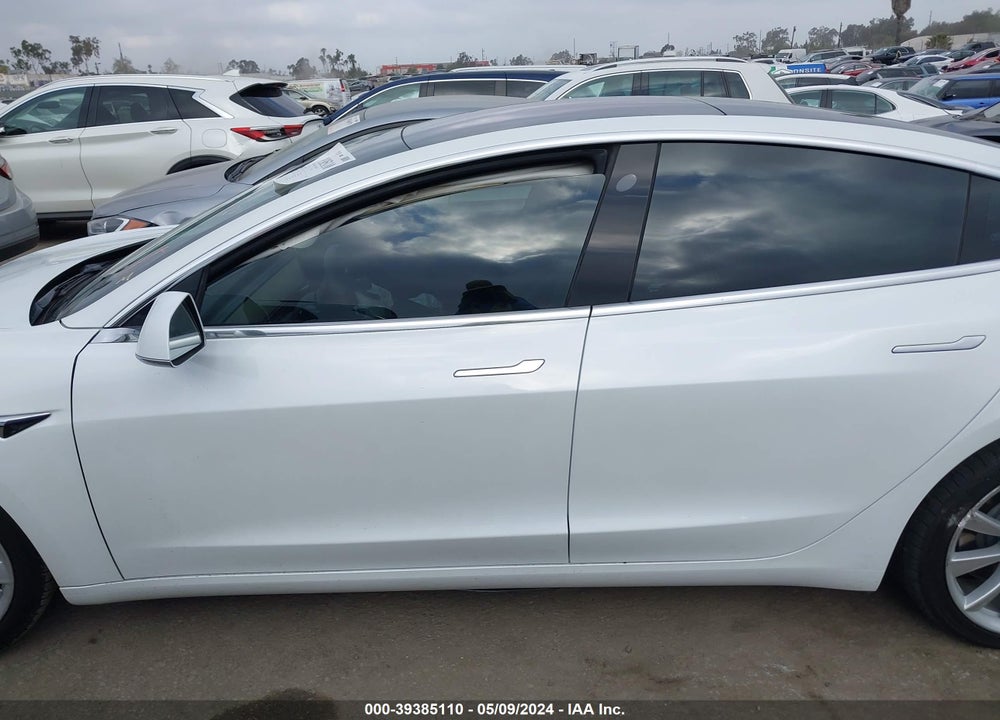 2018 TESLA MODEL 3 VIN: 5YJ3E1EA2JF164990