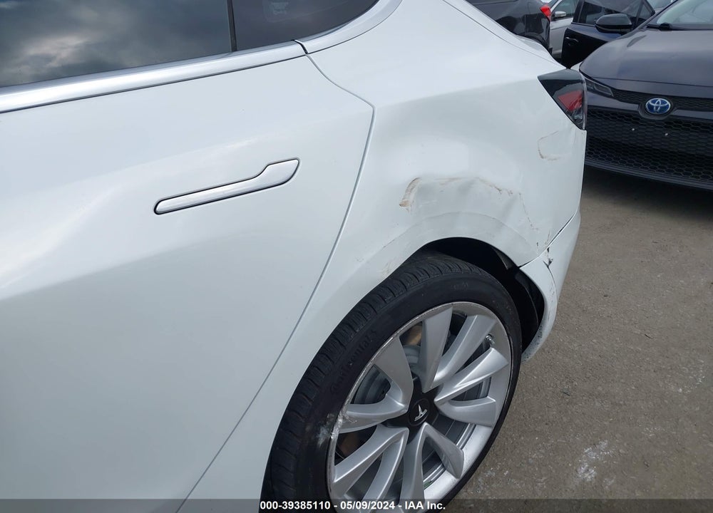 2018 TESLA MODEL 3 VIN: 5YJ3E1EA2JF164990