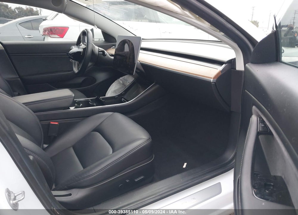 2018 TESLA MODEL 3 VIN: 5YJ3E1EA2JF164990