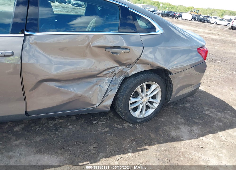2018 CHEVROLET MALIBU LT VIN: 1G1ZD5ST3JF112525