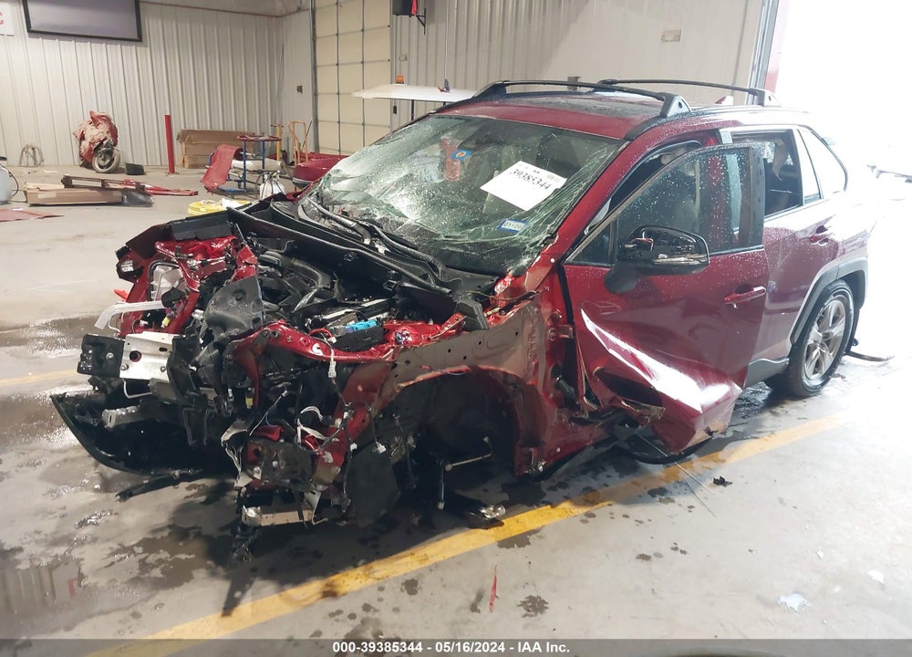 2024 TOYOTA RAV4 XLE VIN: 2T3W1RFV4RW317884