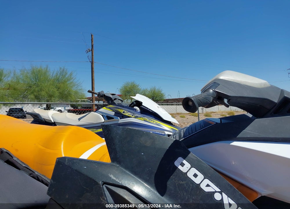 2016 SEADOO BOMBARDIER VIN: YDV39367E616