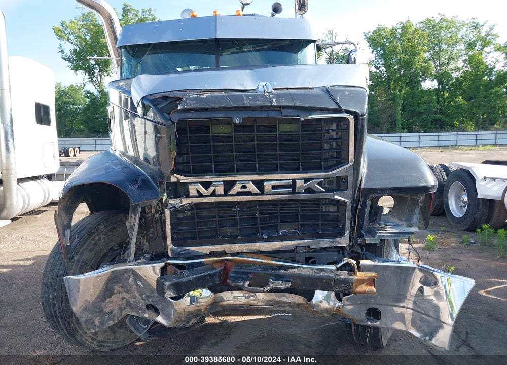 2017 MACK PINNACLE VIN: 1M1AN07Y2HM026315